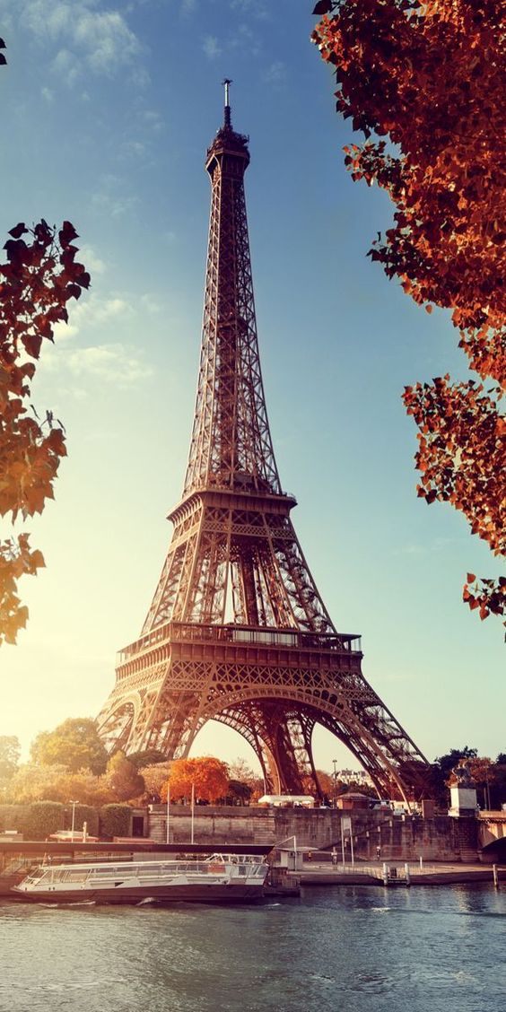 فرنسا رمزيات بنات عند برج ايفل Ù…ÙƒØ§Ù† Ø±ÙˆÙ…Ø§Ù†Ø³ÙŠ Ø´Ø§Ø¹Ø±ÙŠ ÙƒÙ